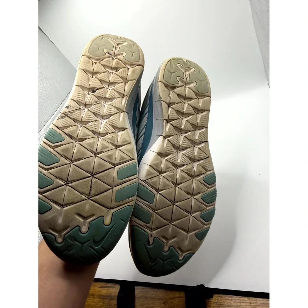Nike Free TR 6 833413-007‎ Womens 9 Sneaker Wolf Gray Blue Mesh Running Shoes